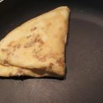 Filloas de carnaval con chicharrones