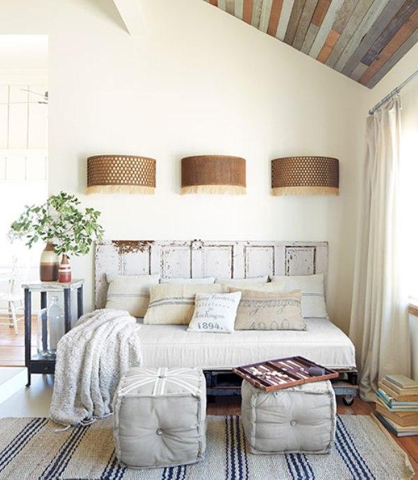 03-salvage-chic-sitting-room-0214-xln