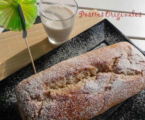 Bizcocho de horchata con melocotón