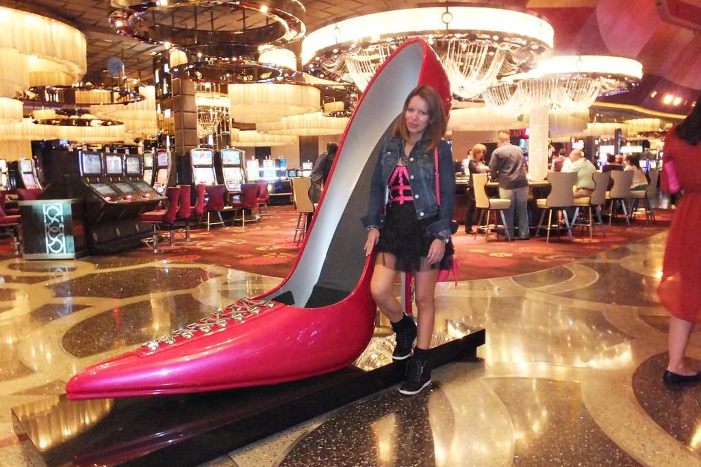 cosmopolitan shoe vegas