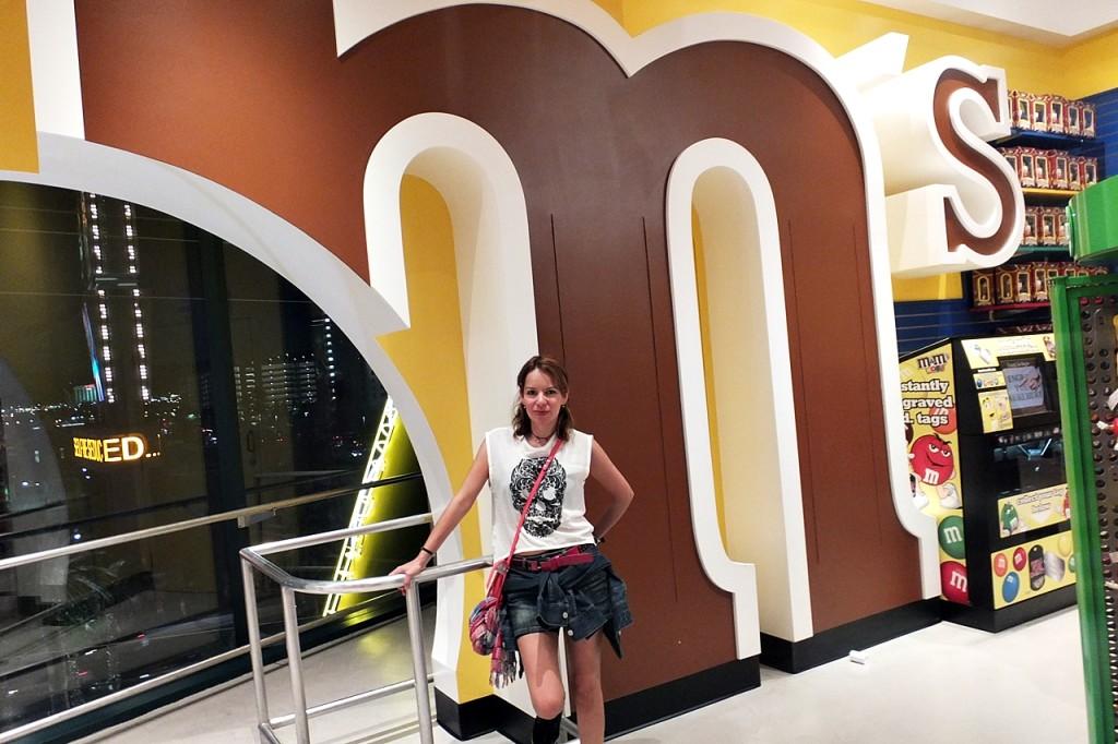M&M STORE VEGAS