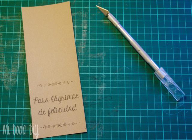 Diy: pañuelos para lágrimas de felicidad 3