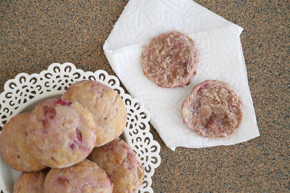 Scones con frambuesas
