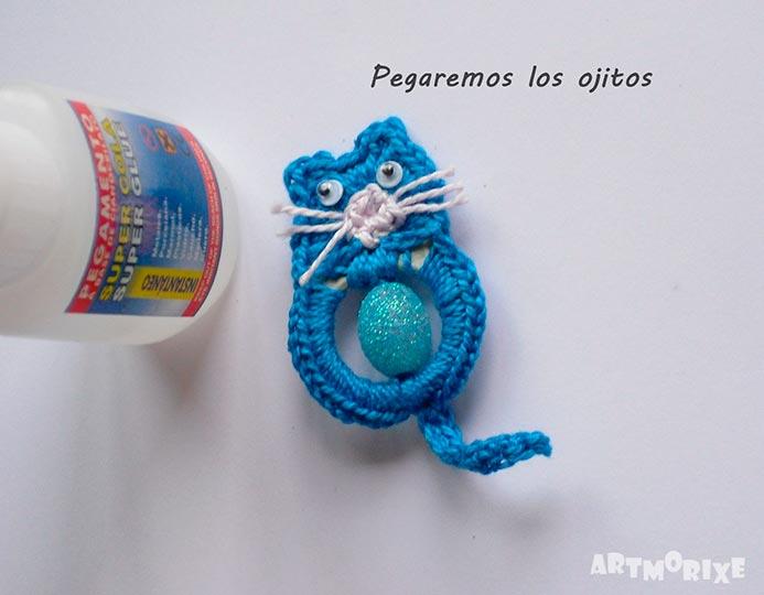 Paso 13 para hacer manualidad con chapas