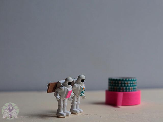 broche de juguetitos pangala