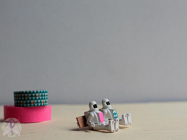 broche juguetitos observandote