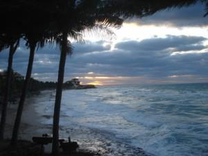 Anochecer en la playa de Varadero, Cuba