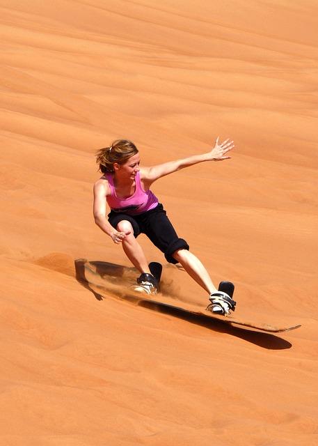 sandboarding-67663_640