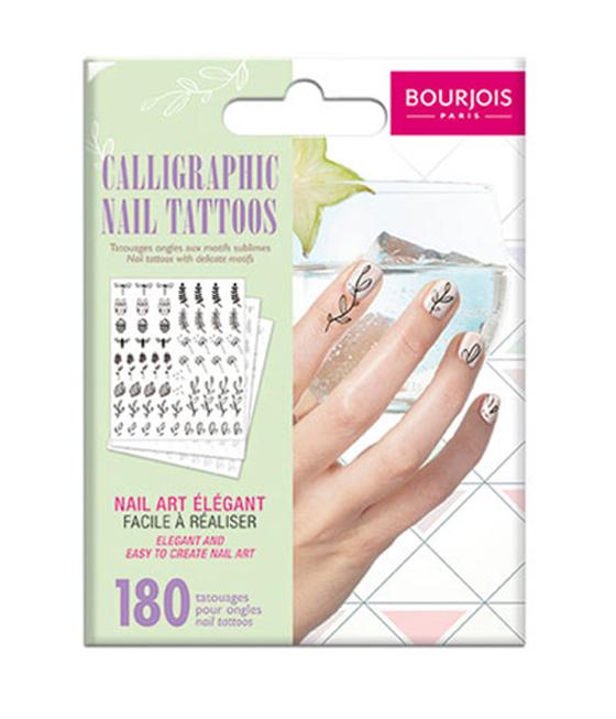tattoo uñas