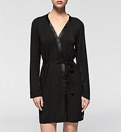 Batines en tonos negros