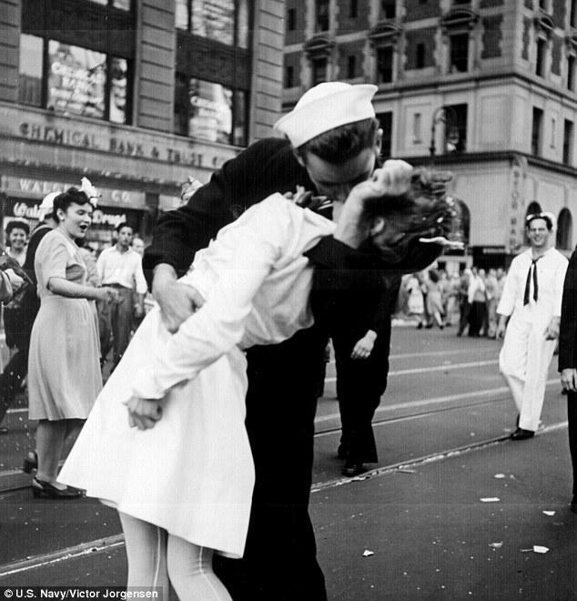 sailor kiss