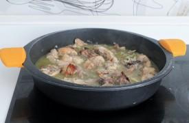 conejo asado al vino fino