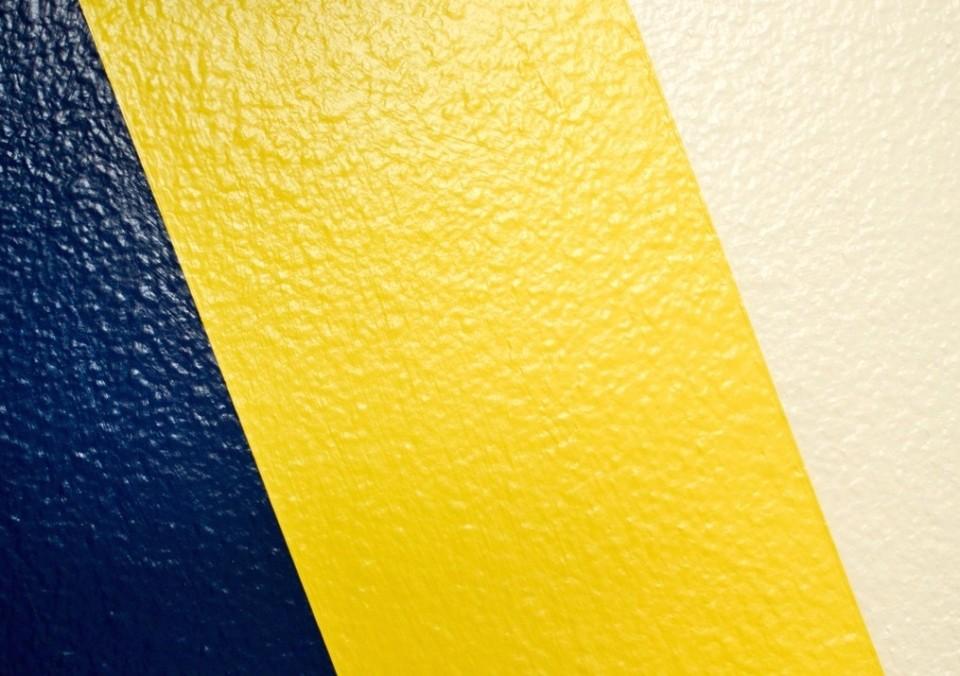 DIYPaintedDiamondFocalWallvintagerevivals.com11