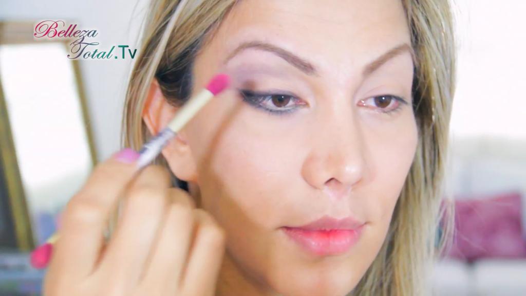 MAQUILLAJE_PARA_OJOS_CHIQUITOS