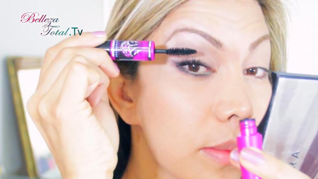 BIG_EYES_MAYBELLINE