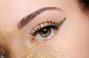 Tendencias de moda Primavera verano 2015 Ojos labios uñas delineado color 4 300x195 Tendencias de moda Primavera verano 2015