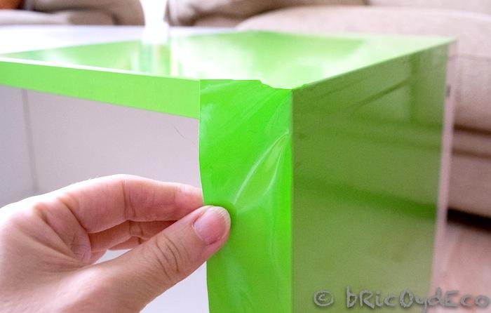 forrar-esquinas-con-vinilo-mueble