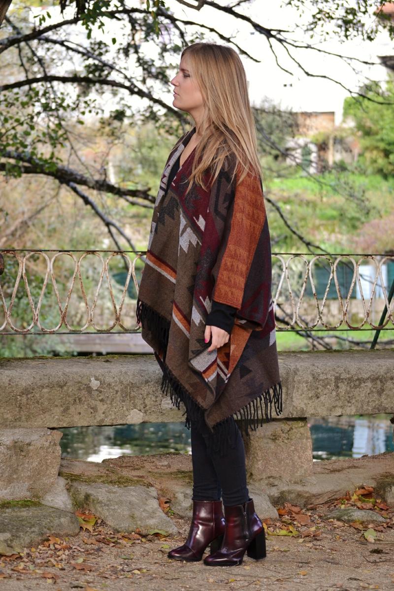 whitedahlia_poncho (53)