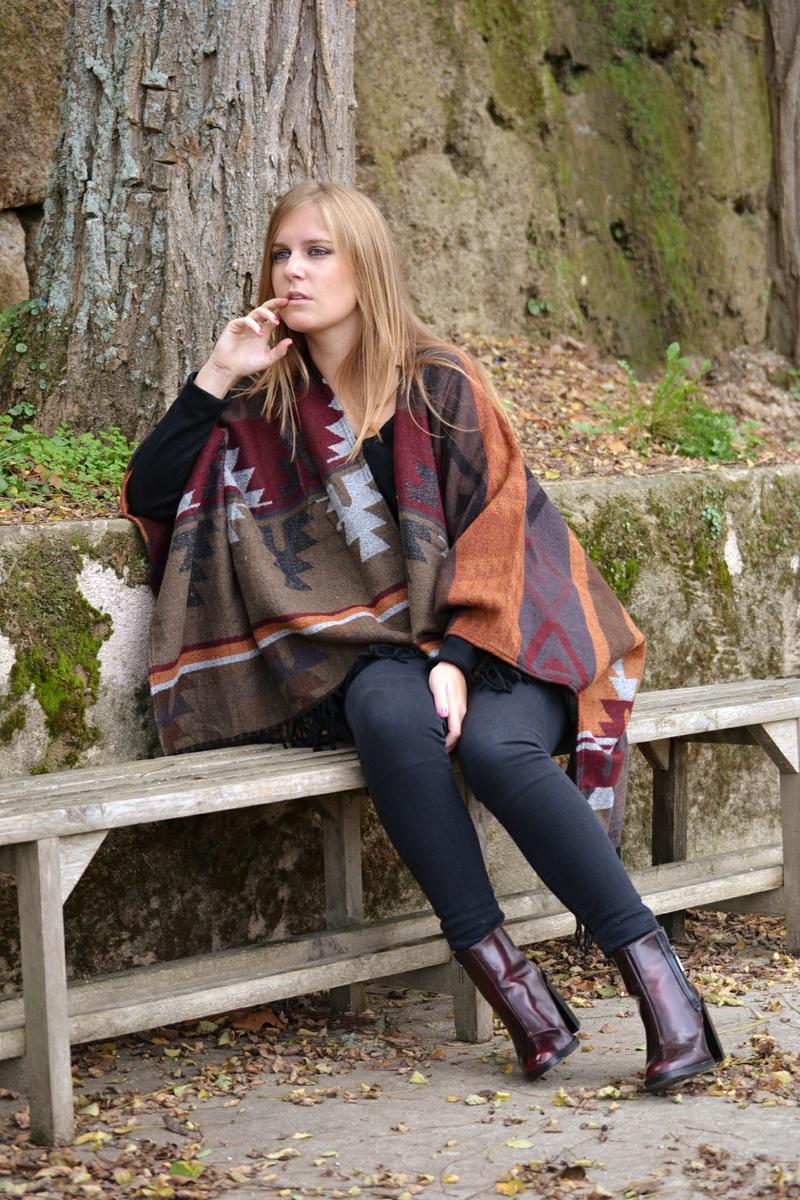 whitedahlia_poncho (40)