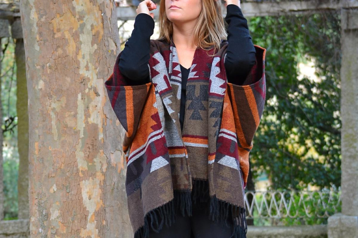 whitedahlia_poncho (74)