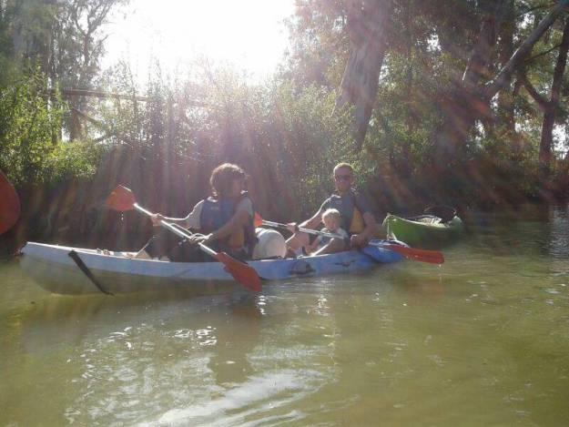 piragua, viajar con niños, excursiones, aljarafe, doñana, guadiamar