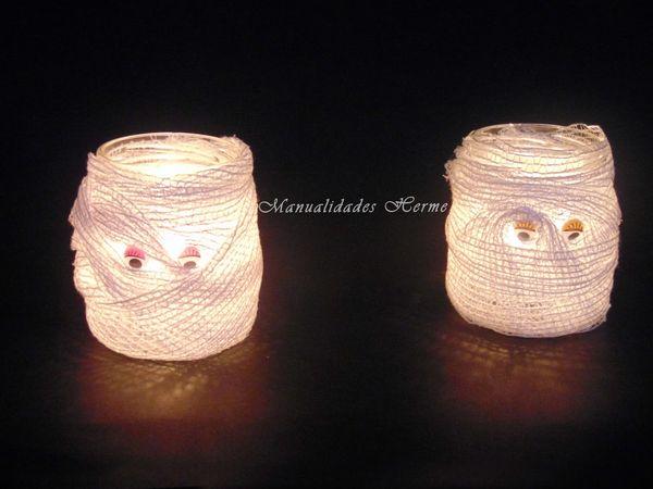 decorar-la-mesa-en-halloween-velas-momia