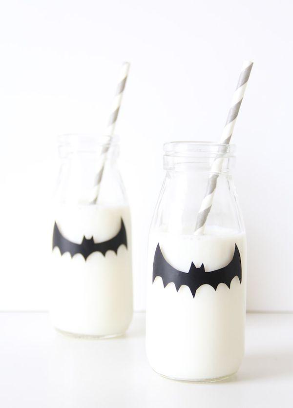 decorar-la-mesa-para-halloween-vasos-vinilo