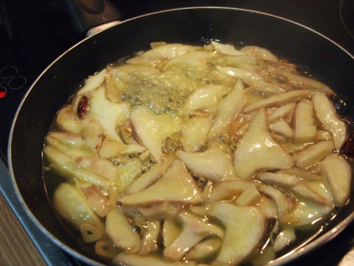 Suillus con salsa picante3