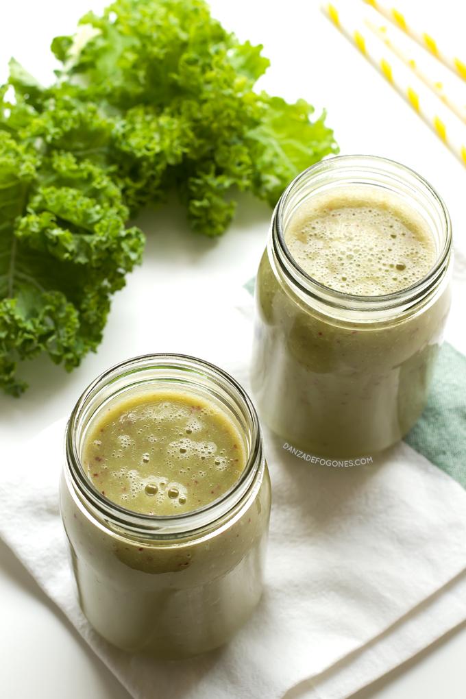 Batido Verde de Manzana y Col Rizada | danzadefogones.com #danzadefogones #receta #vegano #vegana #singluten