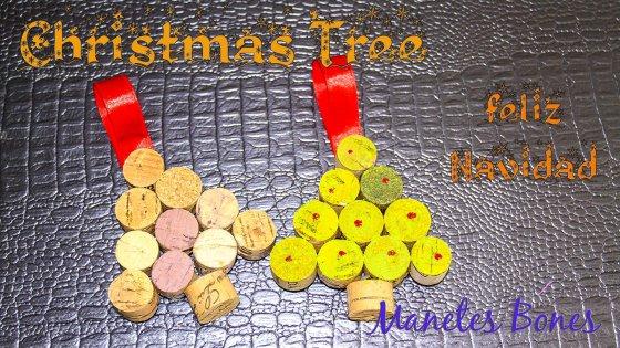 Árbol de Navidad con tapones de corcho