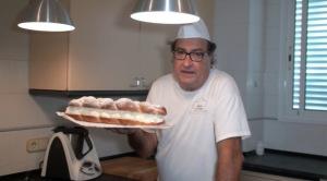 trenza de briox rellena de nata (crema de leche)60
