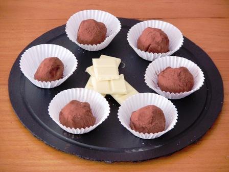 Trufa de chocolate blanco 010 Trufas de chocolate blanco con frutas rojas