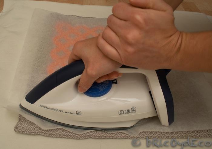 paso-a-paso-aplicar-vinilo-textil-en-casa