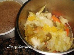 CALDO DE POLLO DE CORRAL