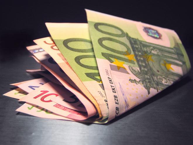 dinero para apostar en casino