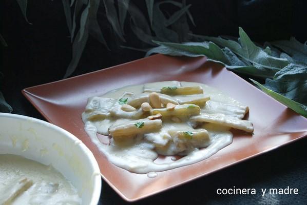 cardo-con-salsa-de-almendras 8
