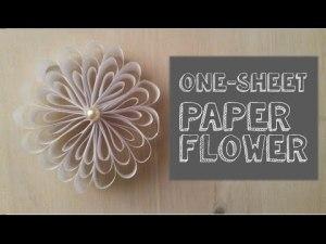 flores con hojas de papel