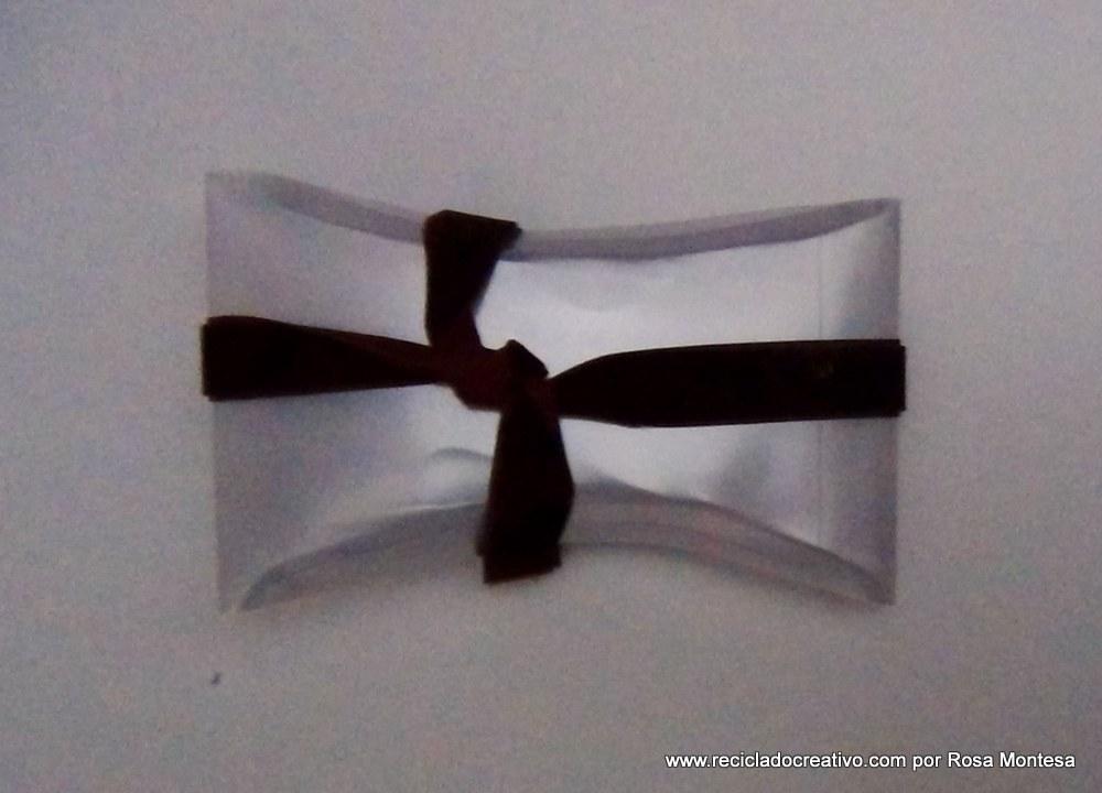 Cómo hacer una caja con forma de Almohada (pillow box) con una botella de plástico