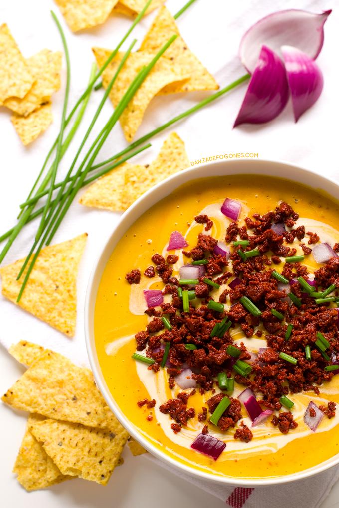 Dip de Queso y Chorizo (Vegano) | danzadefogones.com #danzadefogones #receta #vegano #vegana
