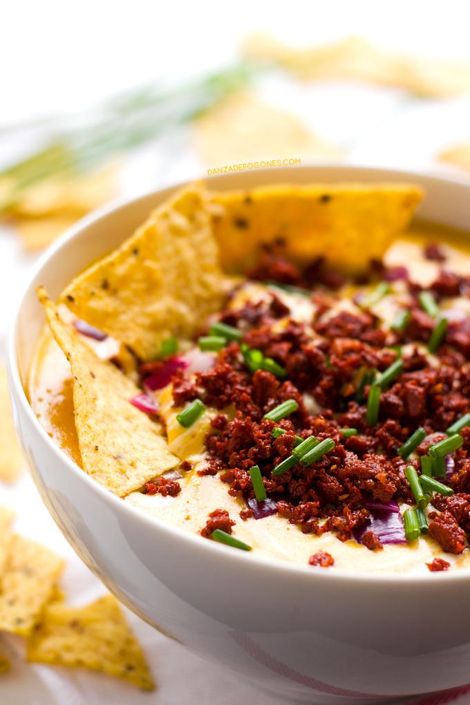 Dip de Queso y Chorizo (Vegano) | danzadefogones.com #danzadefogones #receta #vegano #vegana