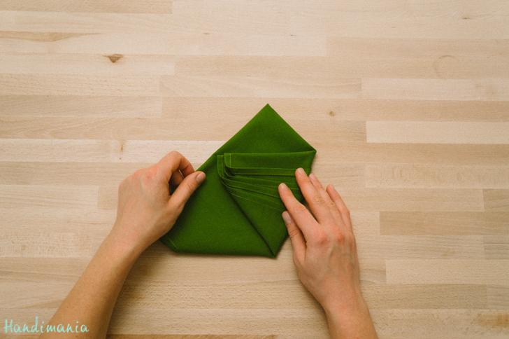 doblar_servilletas_arbol_navidad_9