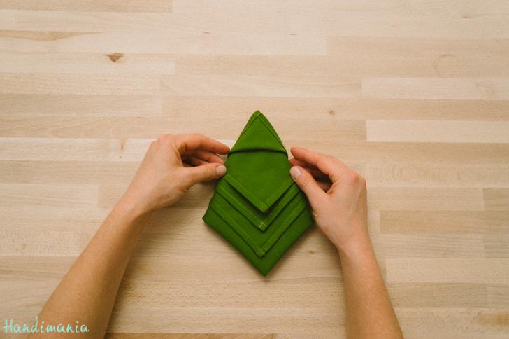 doblar_servilletas_arbol_navidad_13