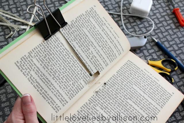 disimular_el_cargador_del_movil_en_la_mesita_de_noche_11