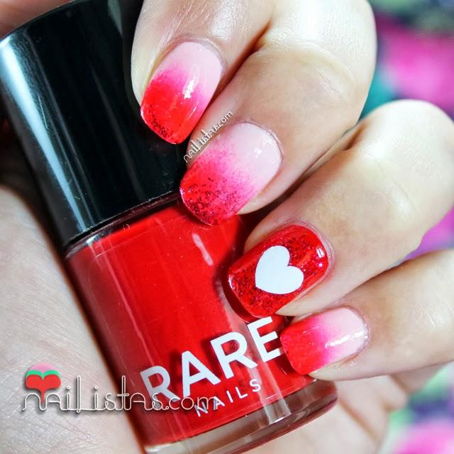unas_decoradas_con_corazones_san_valentin
