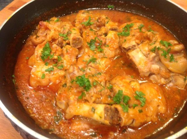 Pies de Cerdo con Salsa03