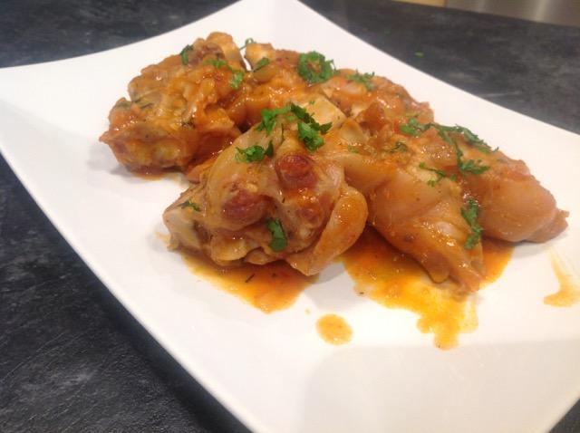 Pies de Cerdo con Salsa07