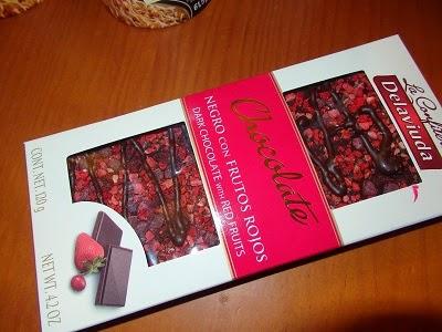 chocolate negro con frutos rojos