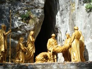 Lourdes, Francia - Imagen de Jesús en la Tumba