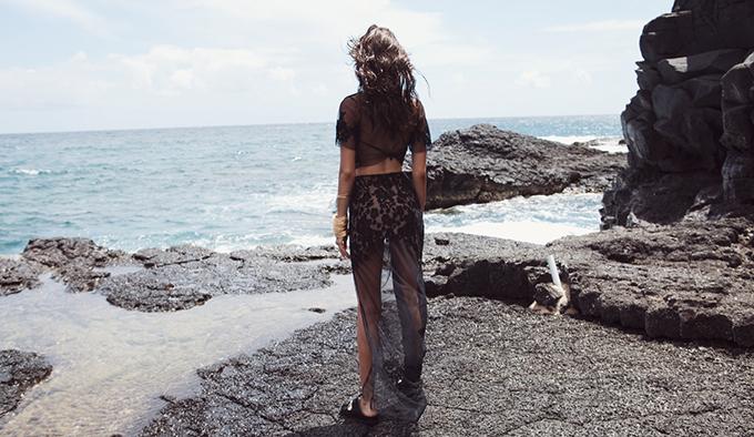 LUAU CROP TOP