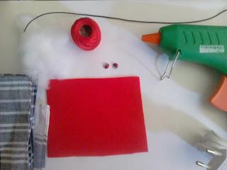 Manualidades Caseras Faciles cosas que necesitamos para hacer Broche en forma de petardo con pañuelo